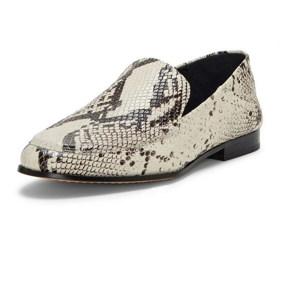 NWOT Vince Camuto Jeydeya snakeskin round toe loafer slip on shoes 6.5